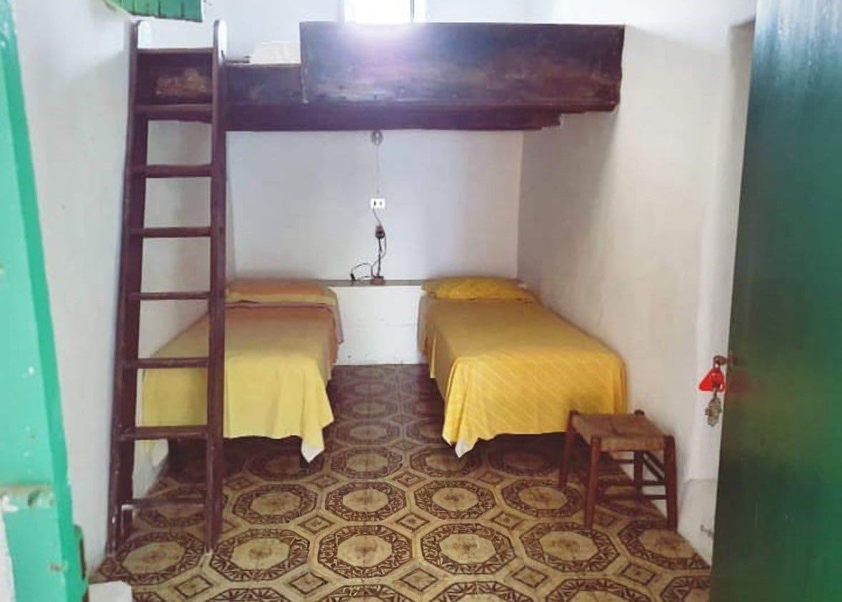 TRIPLE ROOM, WOMEN ONLY - Stromboli Poi Retreat 2026 - Deposit