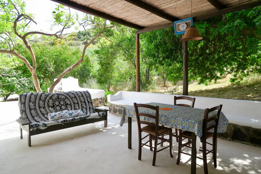 DORM CASA PEPE  - Stromboli Poi Retreat 2026 - Deposit